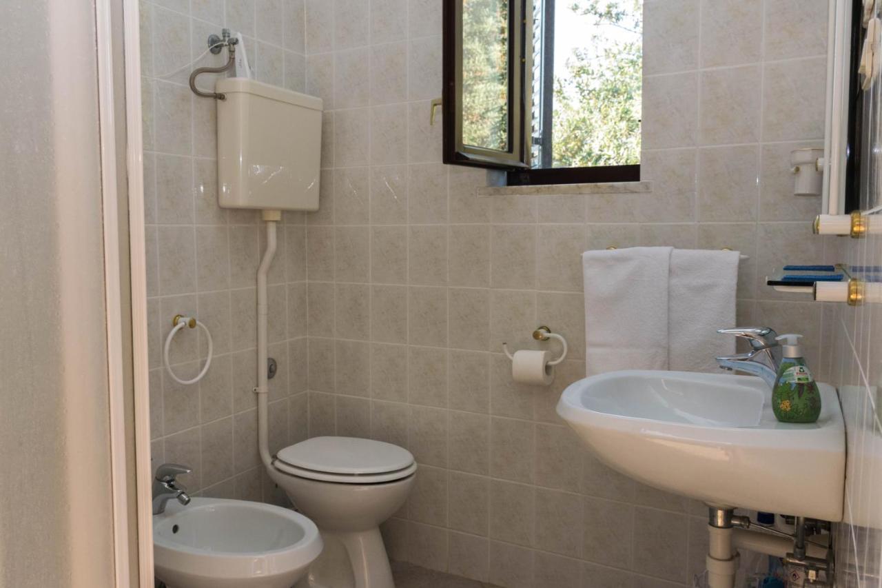 Holiday House Punta Blue & Orange 5M From The Sea, Island Cres Punta Kriza Exterior photo