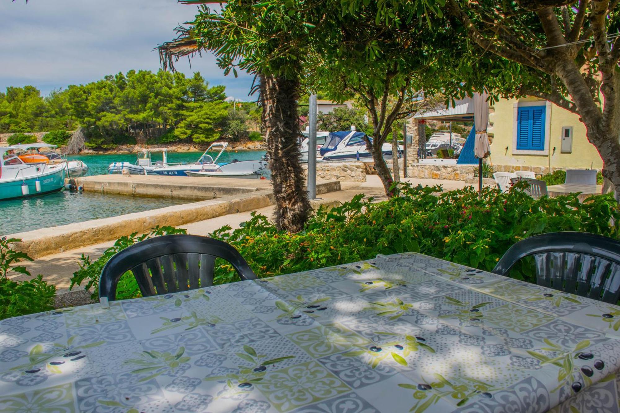 Holiday House Punta Blue & Orange 5M From The Sea, Island Cres Punta Kriza Exterior photo